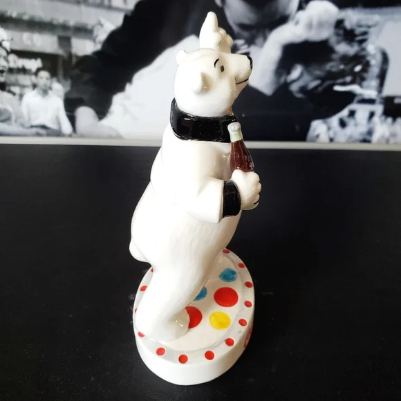 COCA-COLA | Enesco Polar Bears Through the Years: 1970s NIB/NWT - Picture 4 of 6
